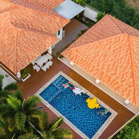 The Legacy Huahin Pool Villa Exterior foto